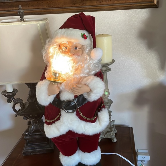 Moving 30” Santa Decor - Picture 5 of 8